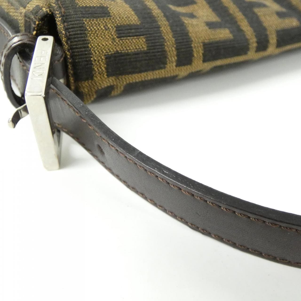 【ヴィンテージ】フェンディ バゲット 26424 ショルダーバッグ