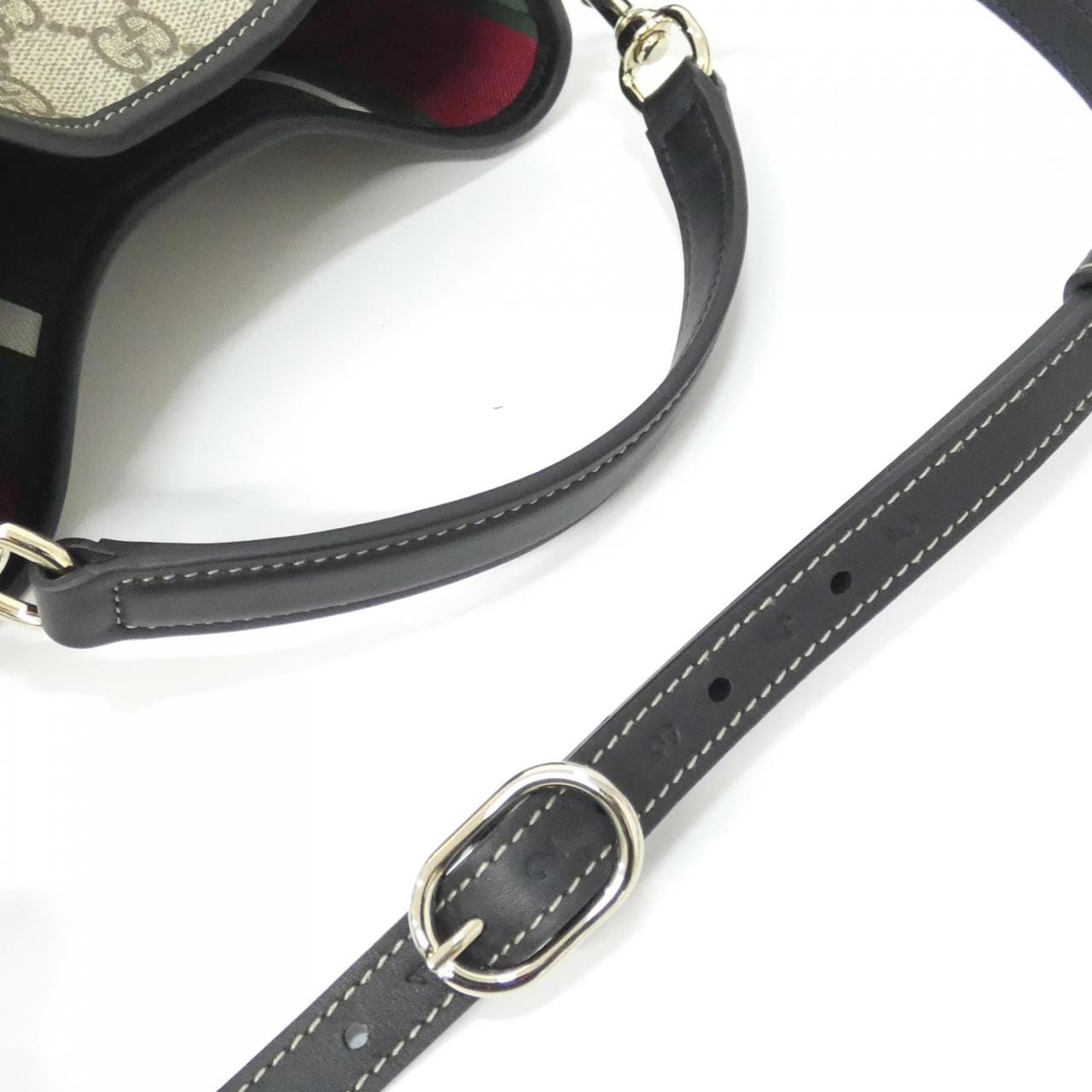 グッチ GG EMBLEM 815118 FAD6L バッグ