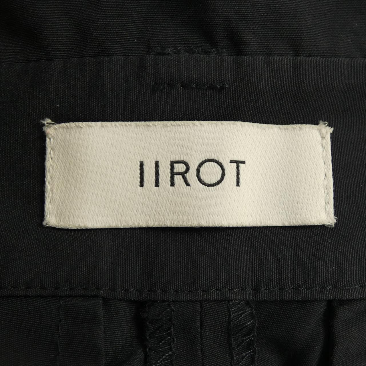 イロット IIROT パンツ