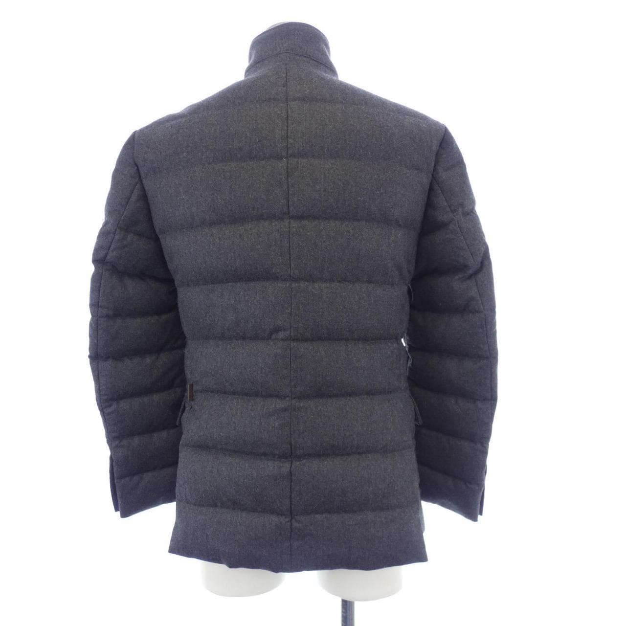 モンクレール MONCLER ダウンジャケット