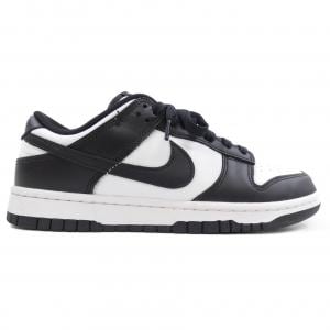 ナイキ NIKE スニーカー