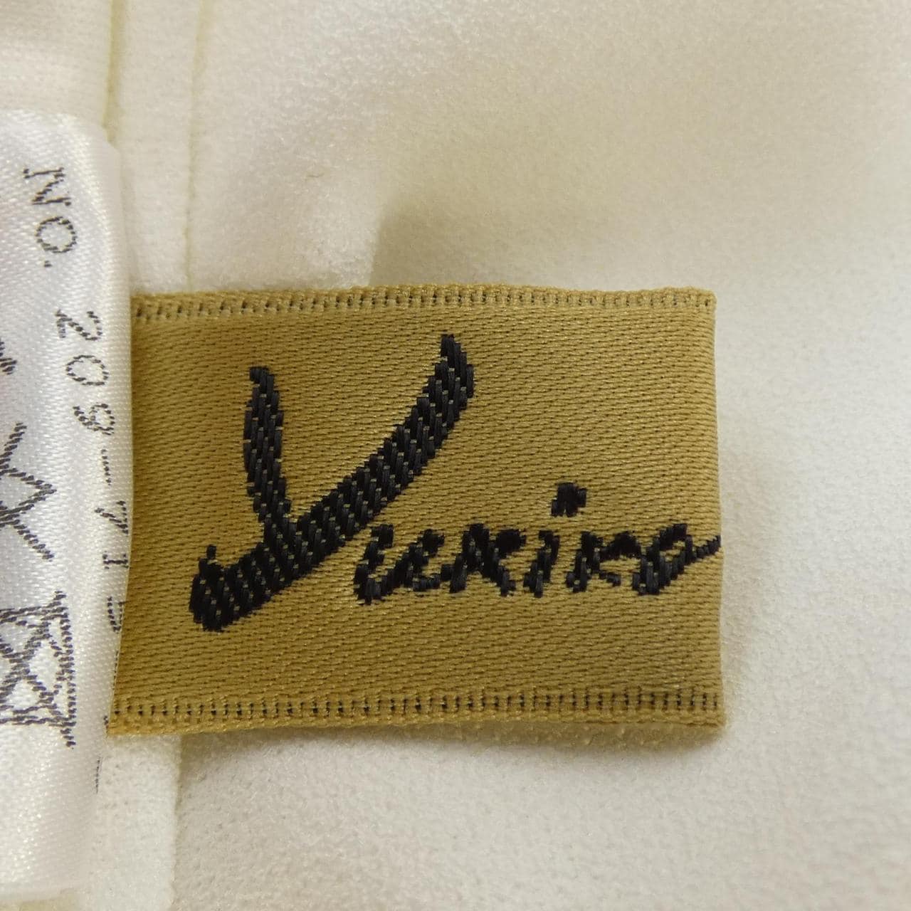 ユキコ･ハナイ YUKIKO HANAI パンツ