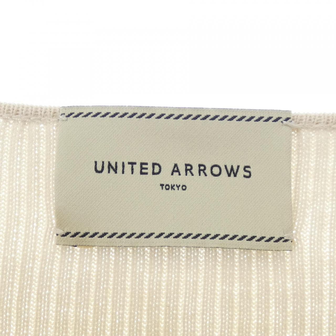 ユナイテッドアローズ UNITED ARROWS トップス