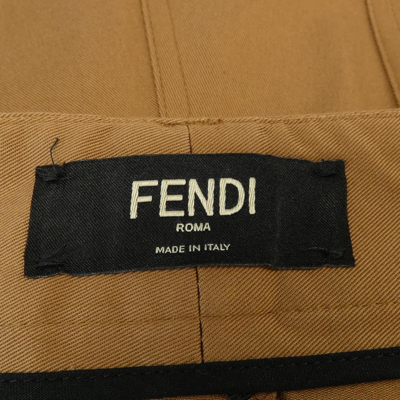フェンディ FENDI FB0869 AMZA パンツ