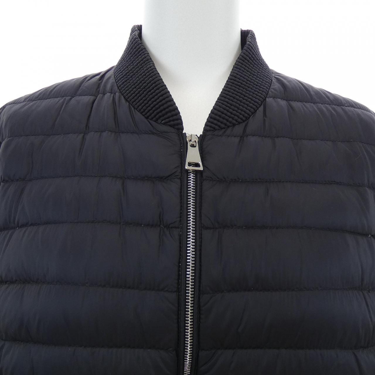 モンクレール MONCLER BARYTINE ダウンジャケット
