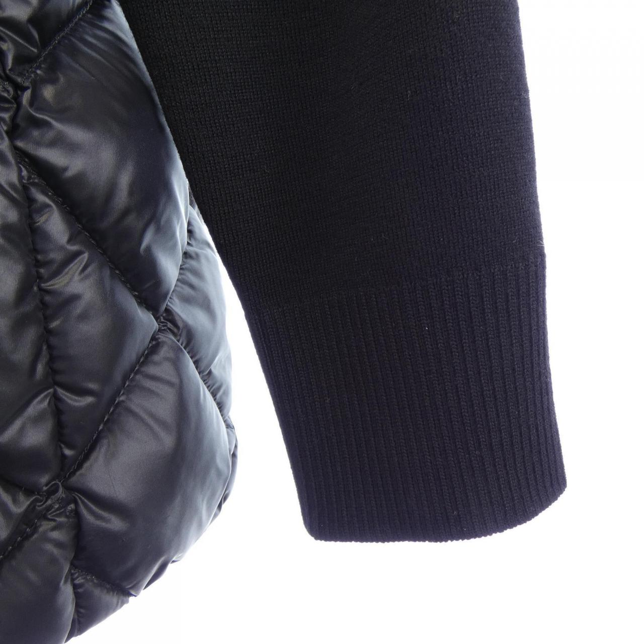 モンクレール MONCLER 20939B00032 ダウンジャケット