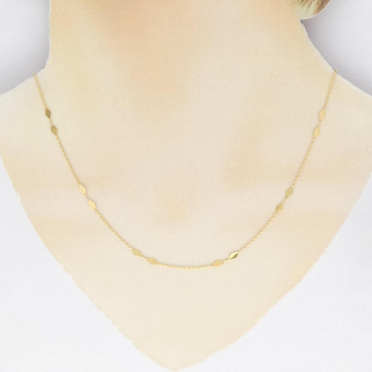 K18YG necklace