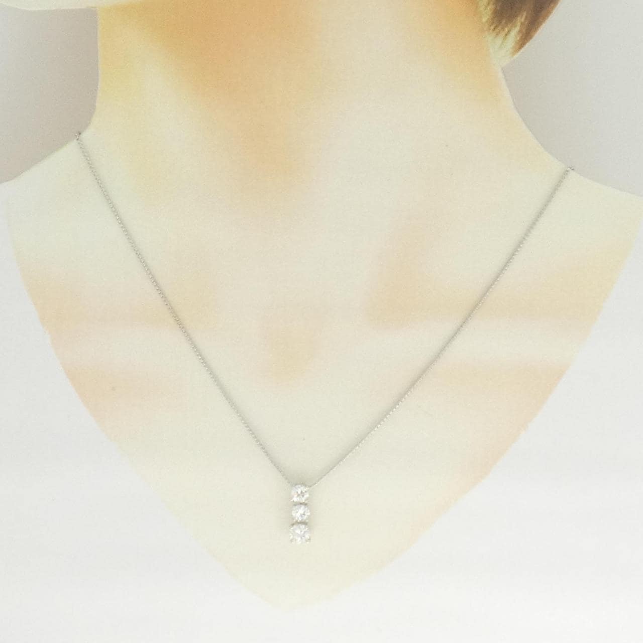 PT900/PT850 スリーストーン ダイヤモンド ネックレス 1.10CT