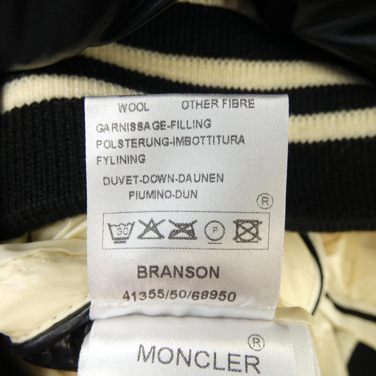 MONCLER蒙克勒羽绒服