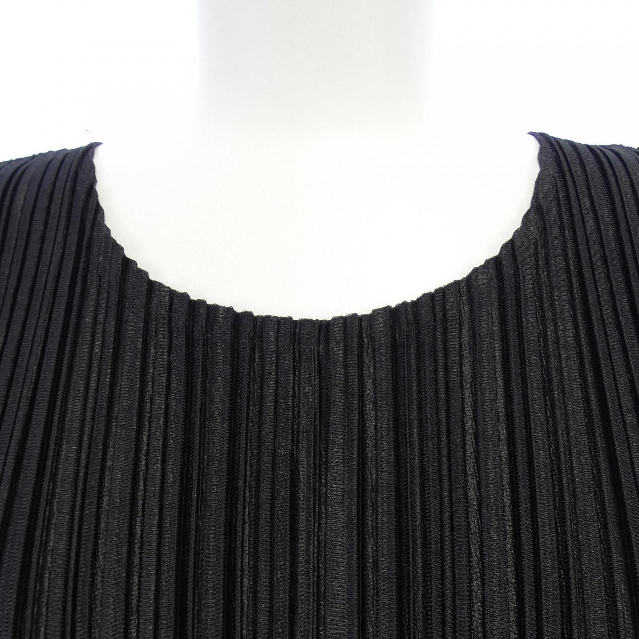百褶PLEATS PLEASE連衣裙