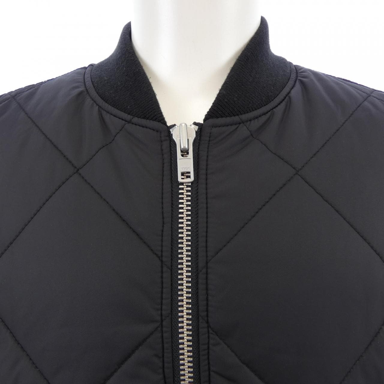 シュプリーム SUPREME AOI Quilted Work Jacket ブルゾン