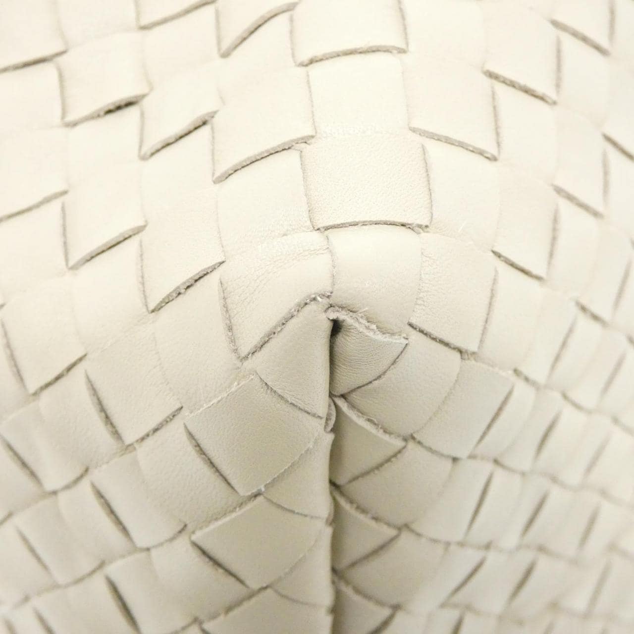 ボッテガヴェネタ 817166 V5AG1 バッグ