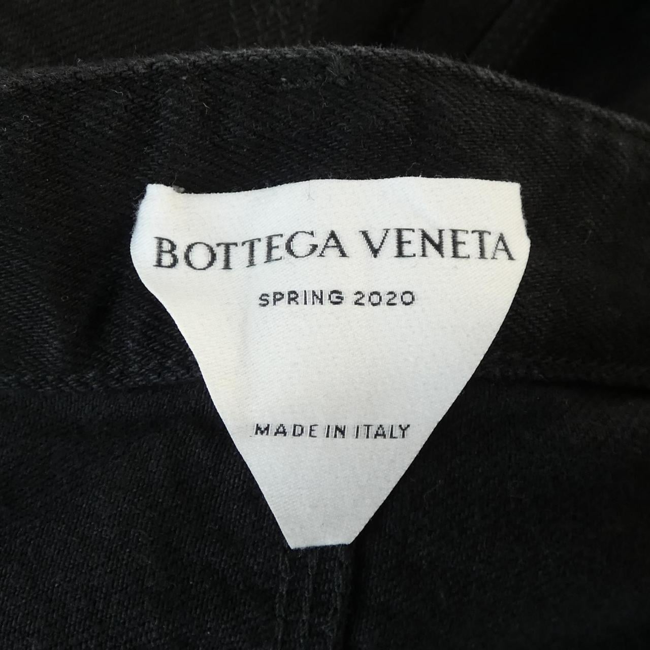 ボッテガヴェネタ BOTTEGA VENETA 318496 VF4P0 ショートパンツ