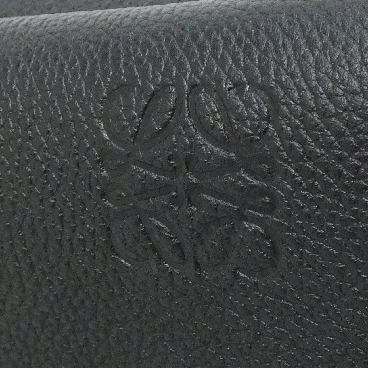 ロエベ ミリタリー メッセンジャー B553A72X22 ショルダーバッグ