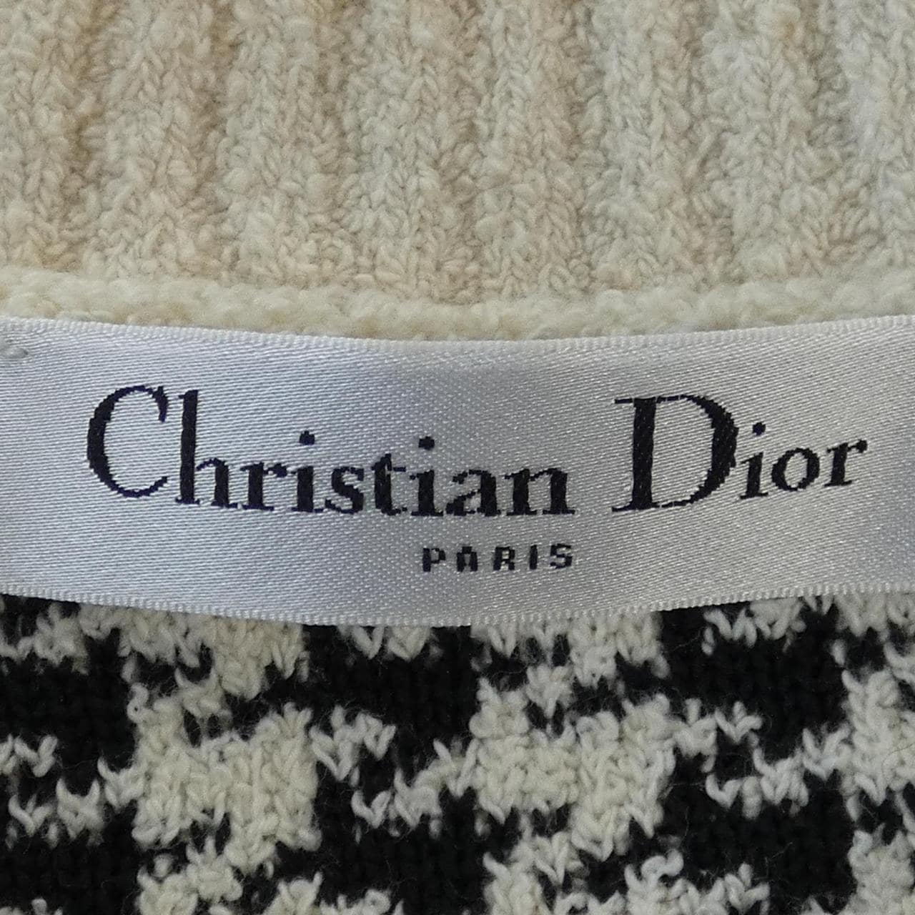 クリスチャンディオール CHRISTIAN DIOR DIOR TORIBALES ボタン 354W05AM324 アンサンブル