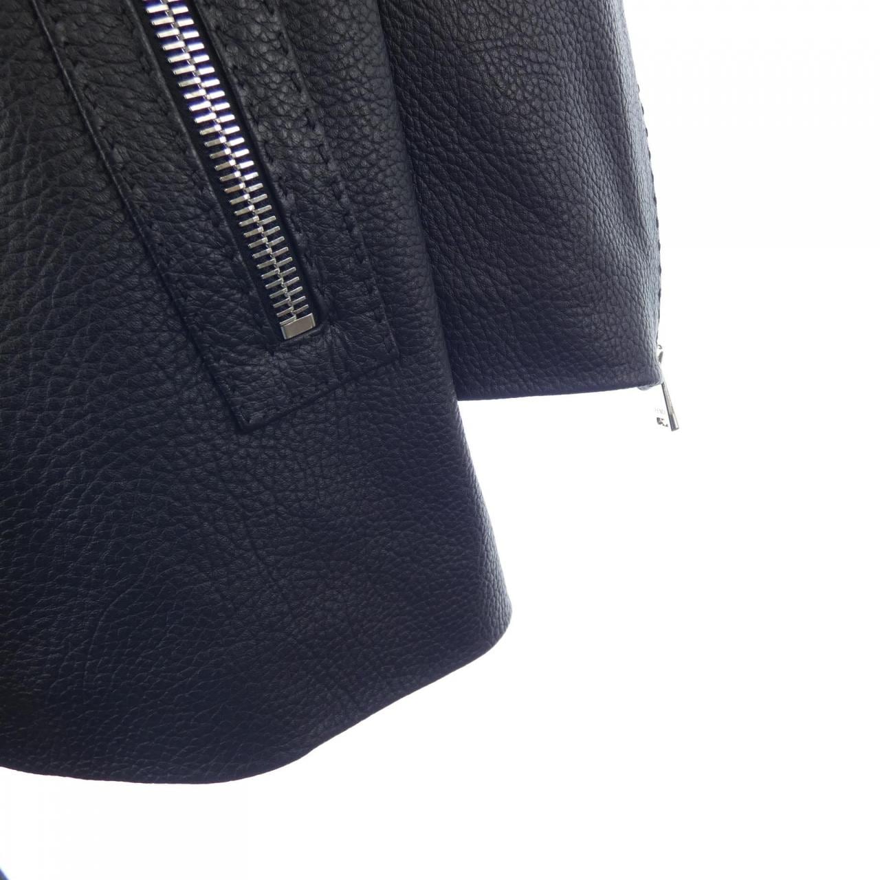 フェンディ FENDI FPJ106 APRQ レザーライダースジャケット