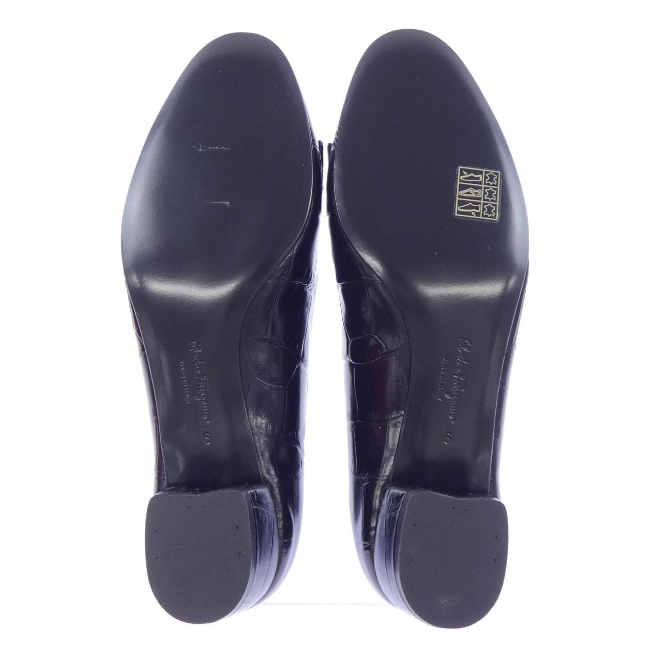 サルヴァトーレフェラガモ SALVATORE FERRAGAMO パンプス