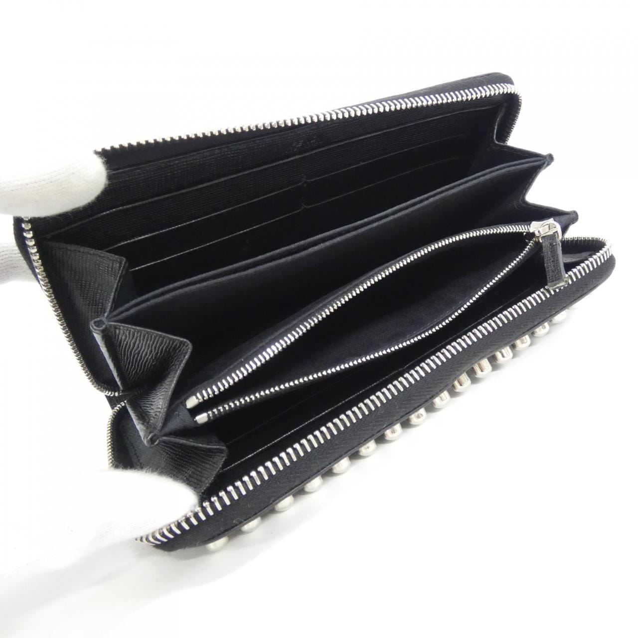 フェンディ KARLITO 8M0299 7MP 財布