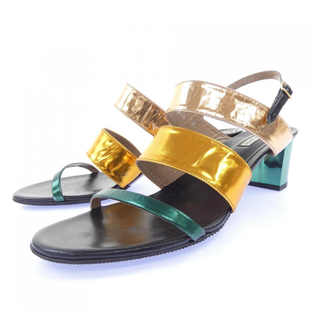 ドリスヴァンノッテン DRIES VAN NOTEN サンダル