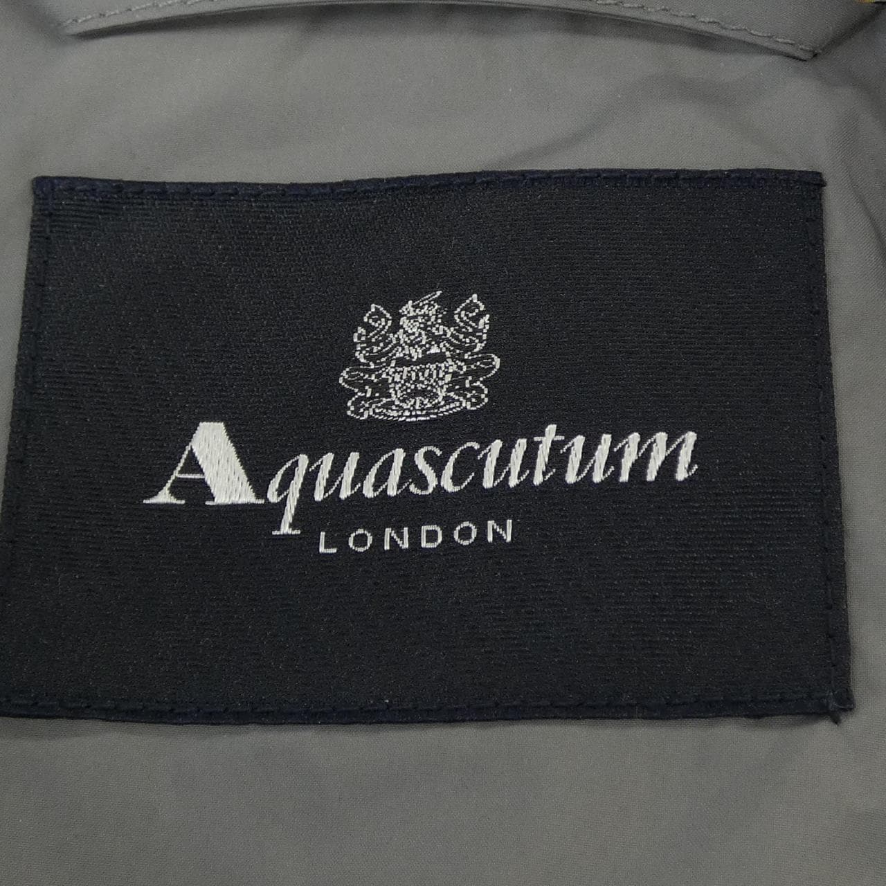 アクアスキュータム Aquascutum レインコート