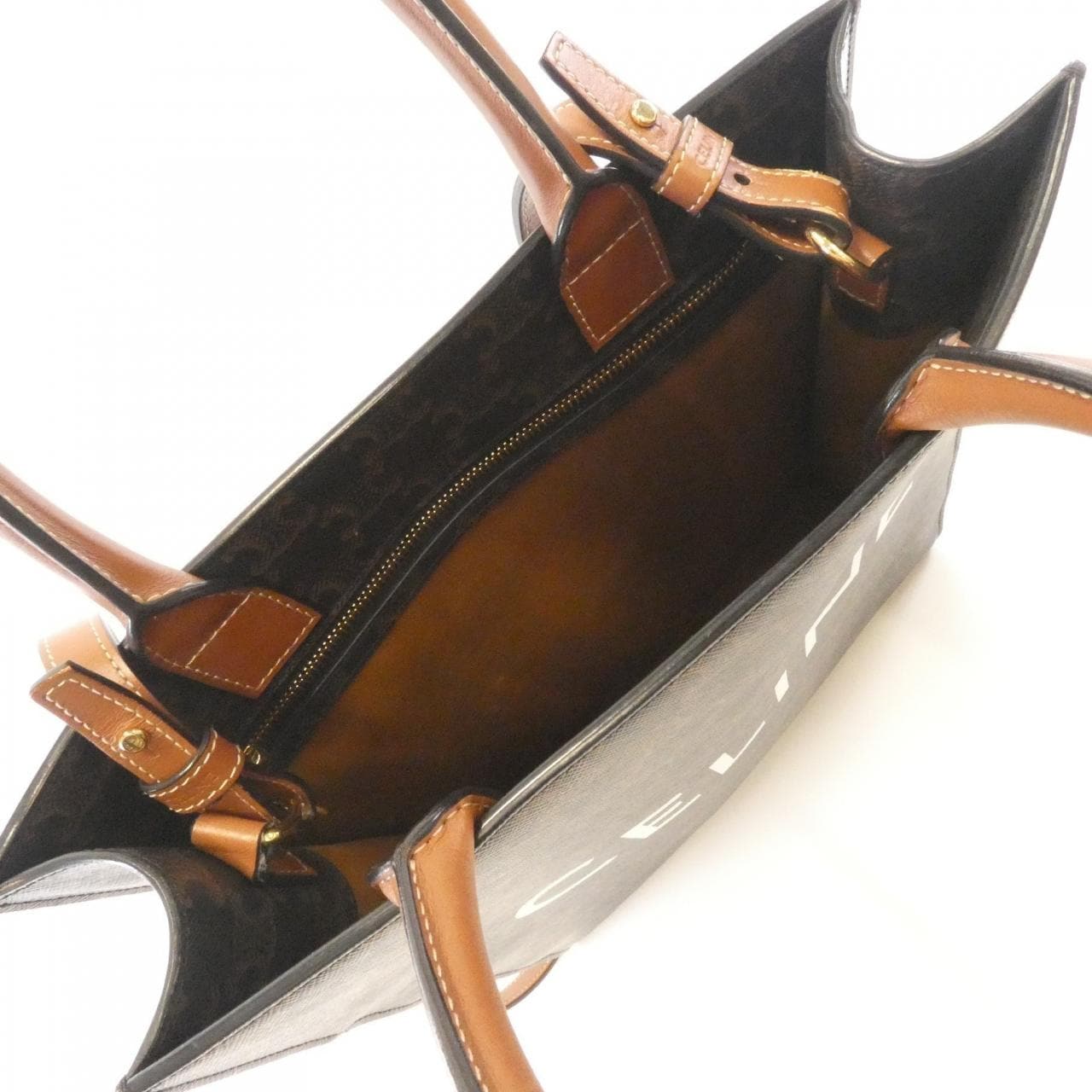 セリーヌ スモール バーティカル カバ 191542BZK バッグ