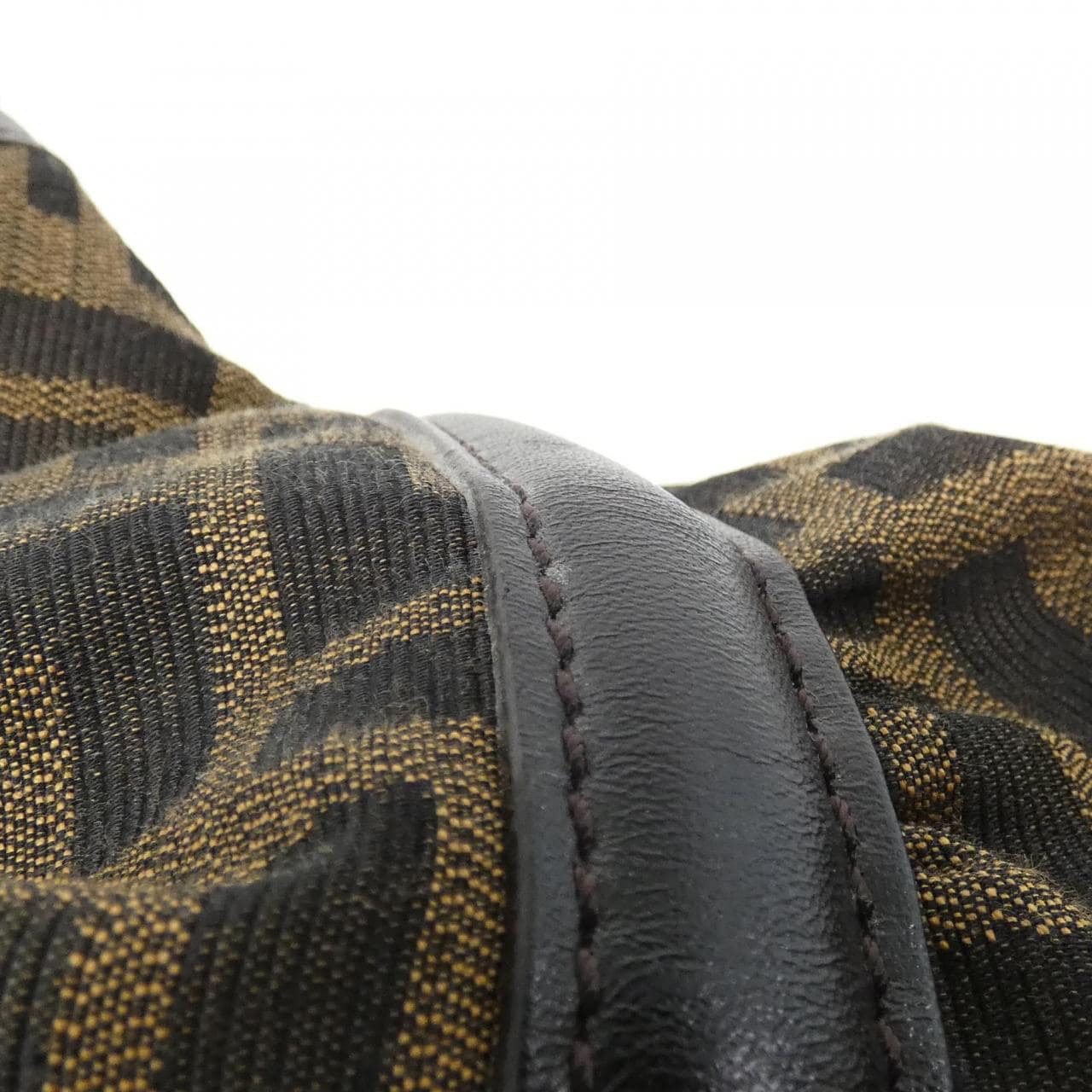 フェンディ 8BH186 JWU ショルダーバッグ