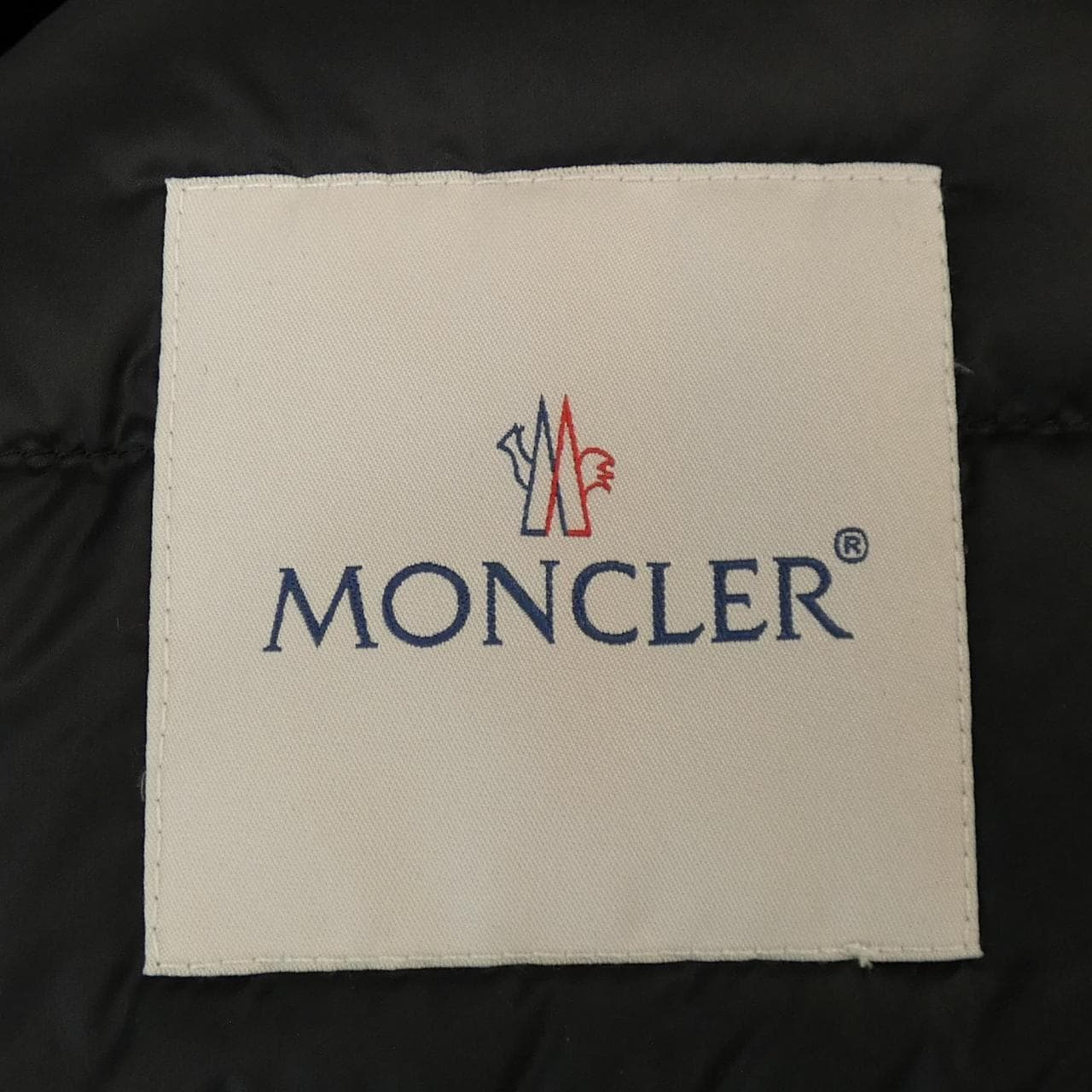 モンクレール MONCLER ダウンジャケット