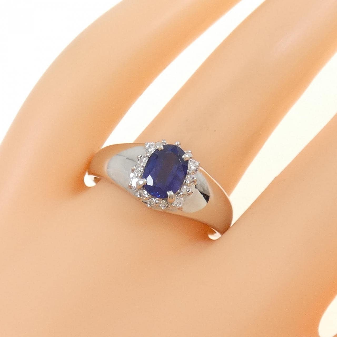 PT900 サファイヤ リング 1.00CT