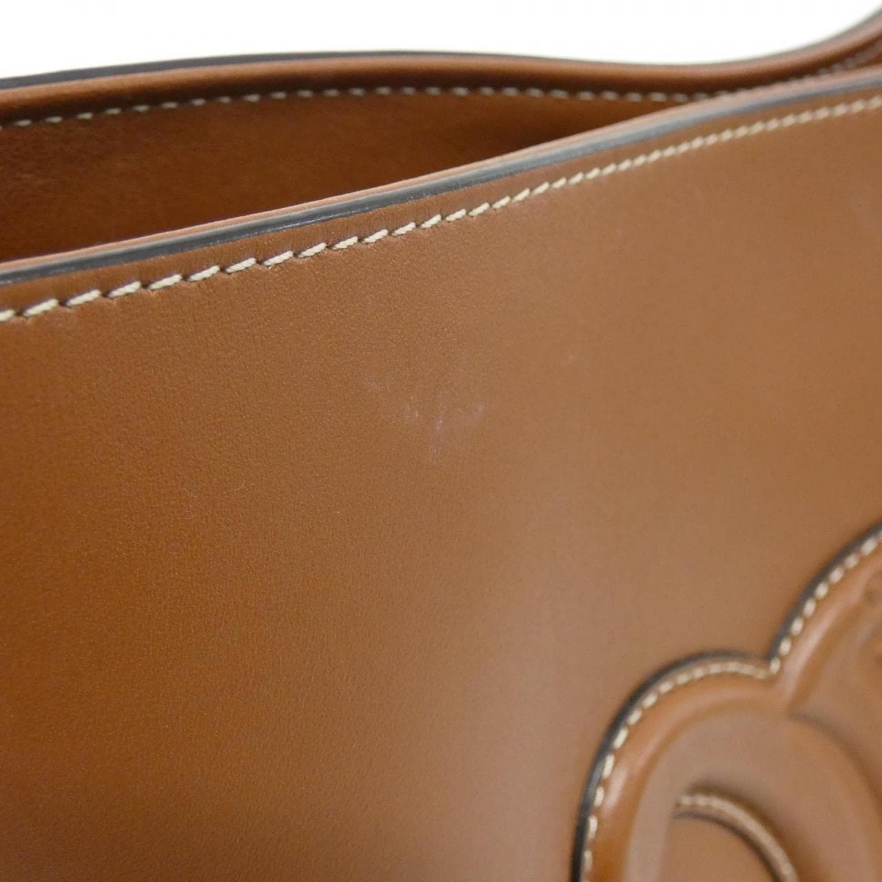 セリーヌ スモール バケット キュイル トリオンフ 198243DU3 ショルダーバッグ