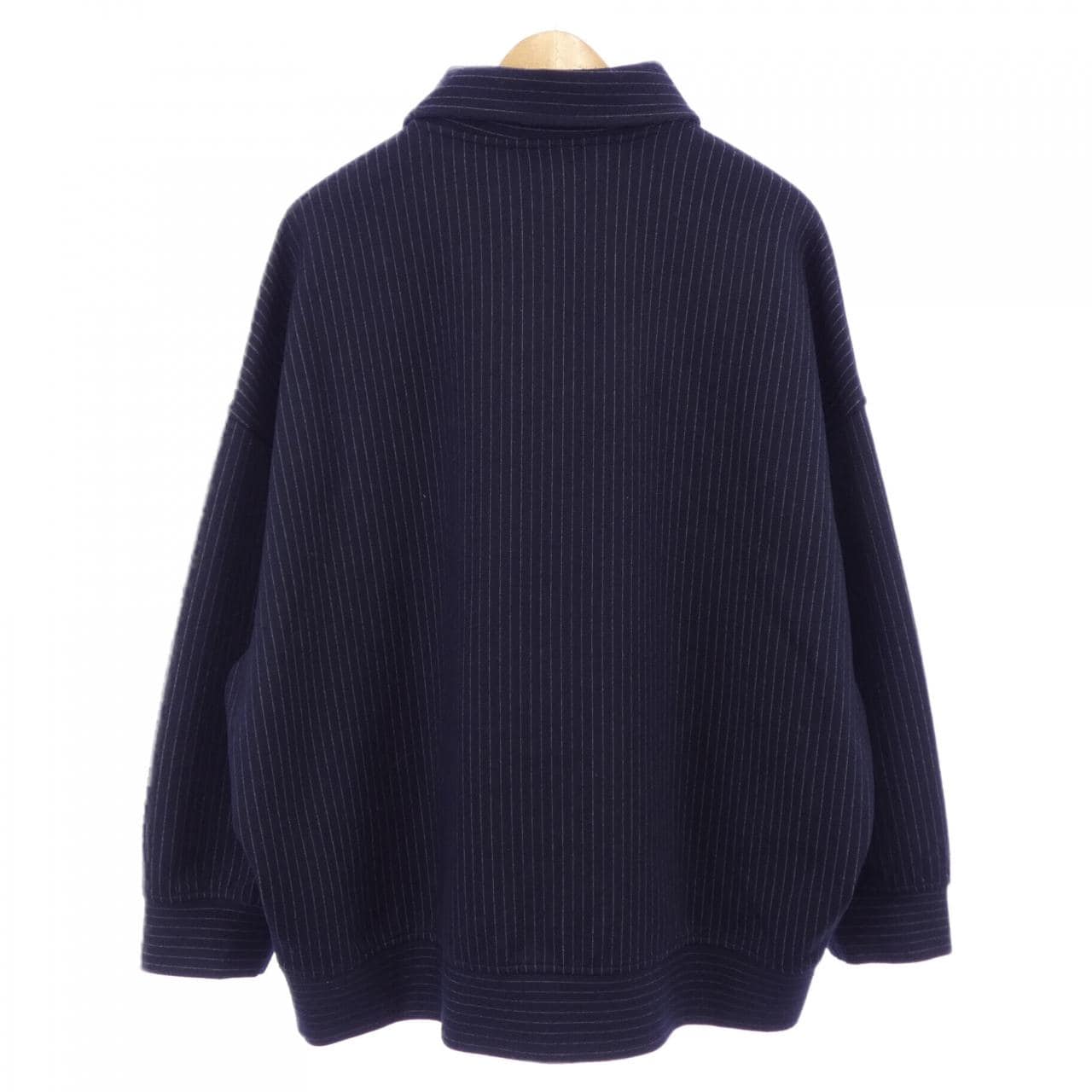 エンポリオアルマーニ EMPORIO ARMANI トップス