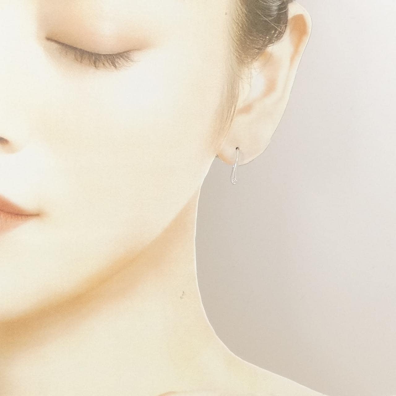 タサキ ダイヤモンド ピアス 0.04CT