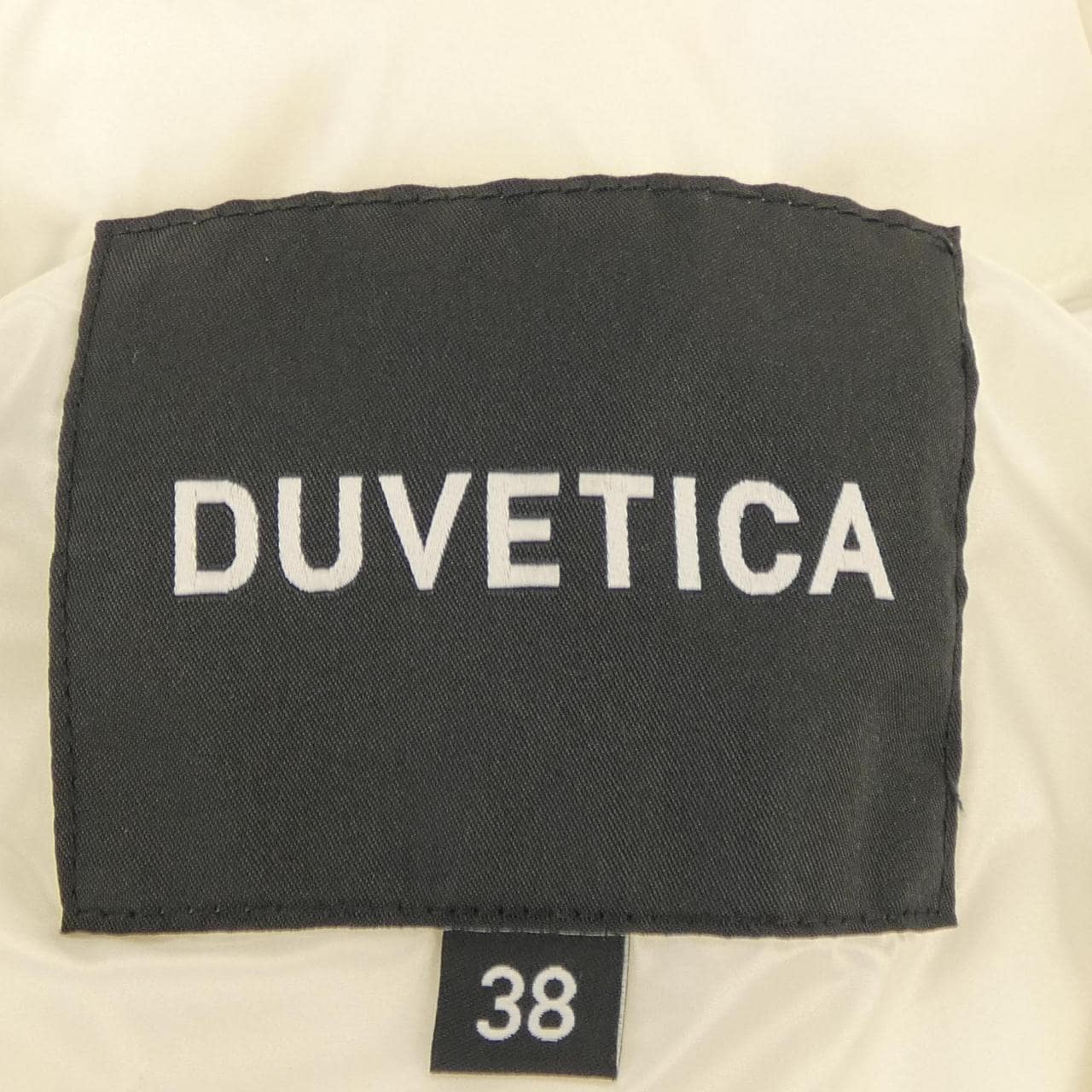 デュベティカ DUVETICA BENEFICA ダウンジャケット