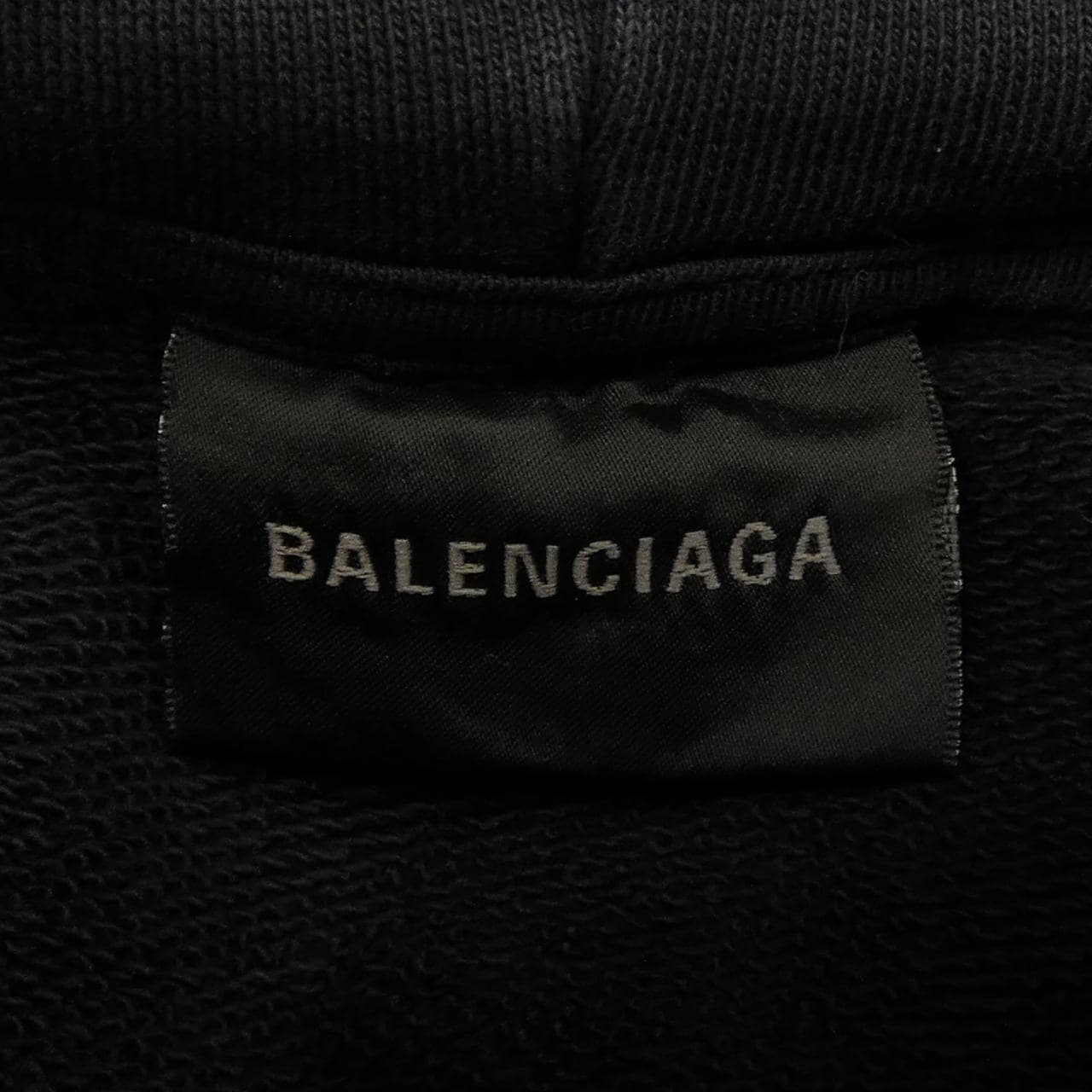 バレンシアガ BALENCIAGA ダメージ加工 744451 TOVB1 パーカー