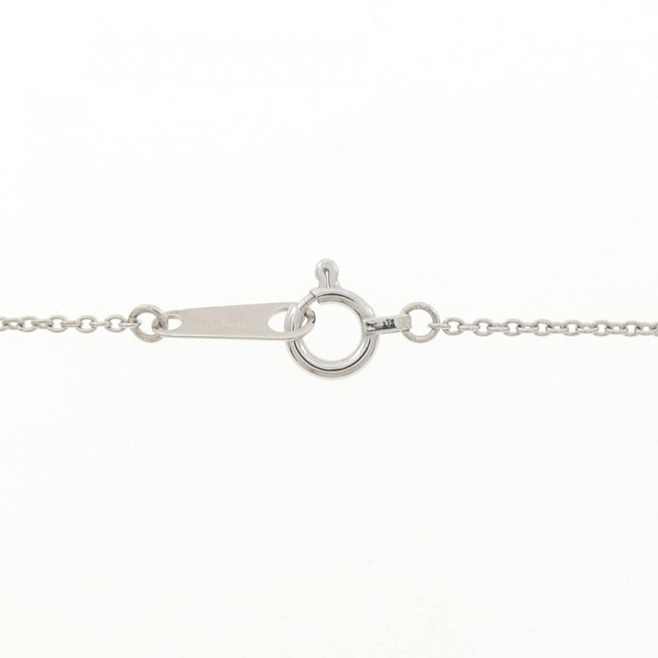 K18WG イニシャルM ダイヤモンド ネックレス 0.21CT