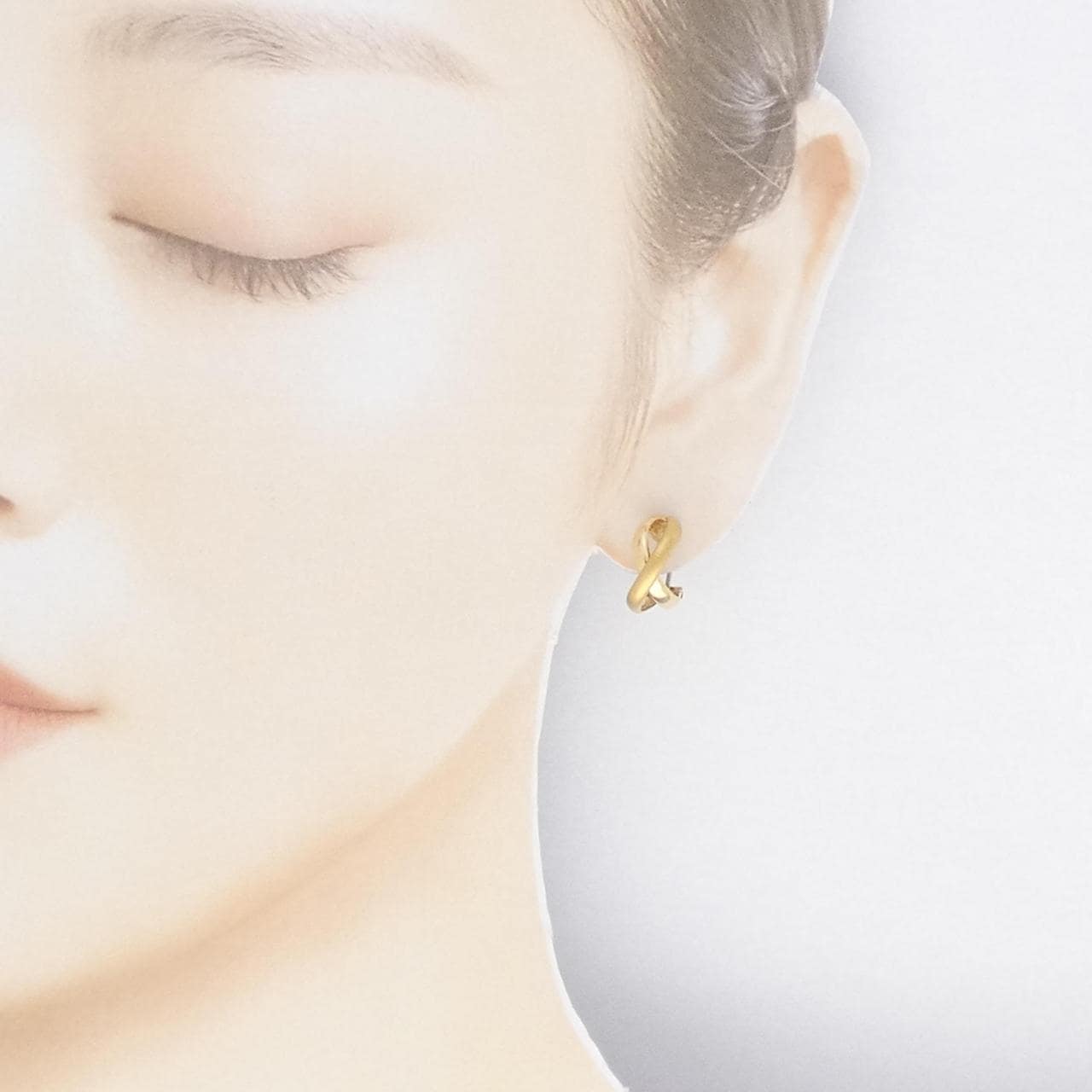 K18YG earrings