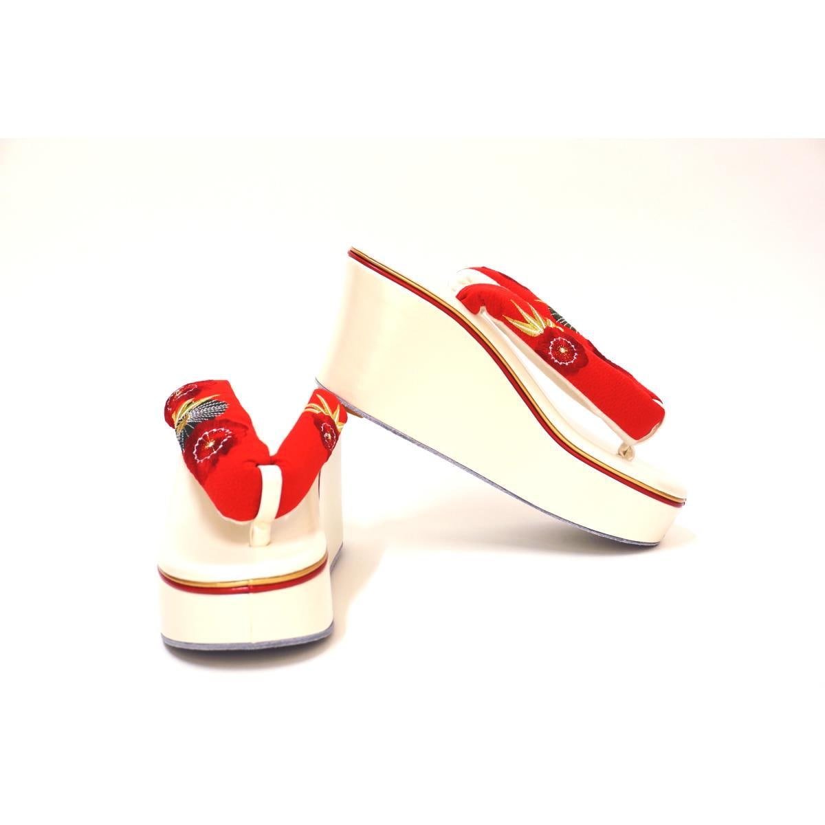 【新品】女草履　松竹梅　Ｆサイズ