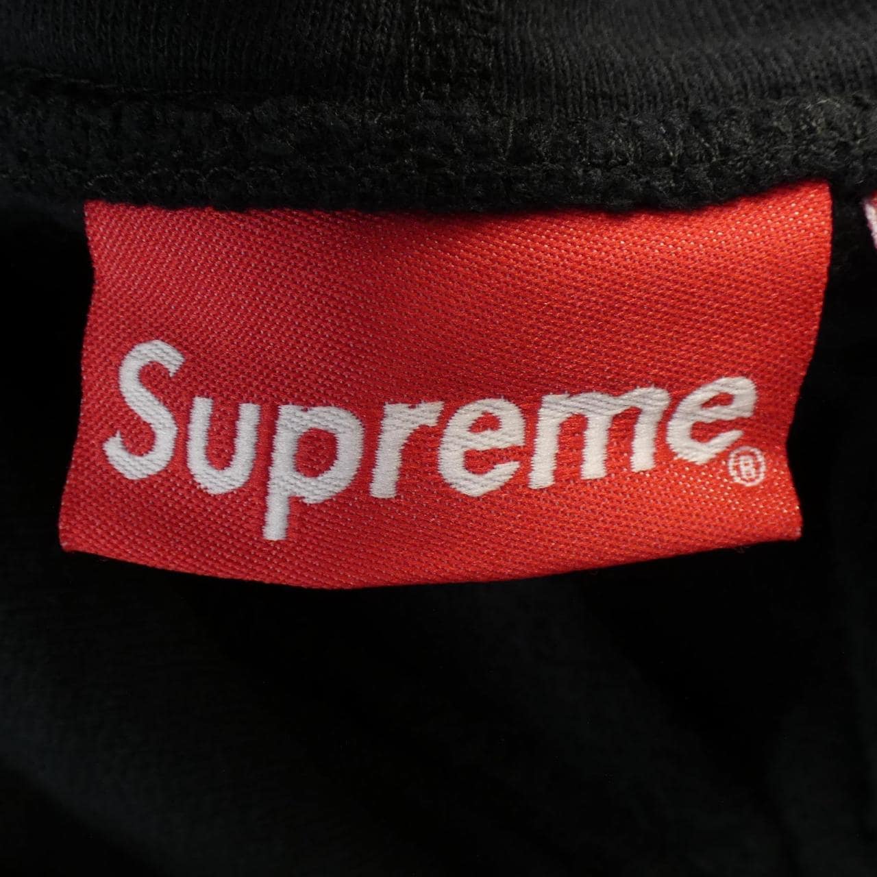 シュプリーム SUPREME Hellraiser Hell on パーカー