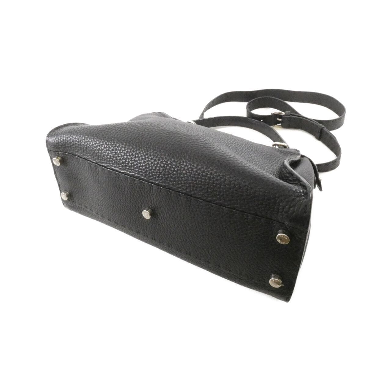 フェンディ セレリア ピーカブー 8BN290 Q0J バッグ