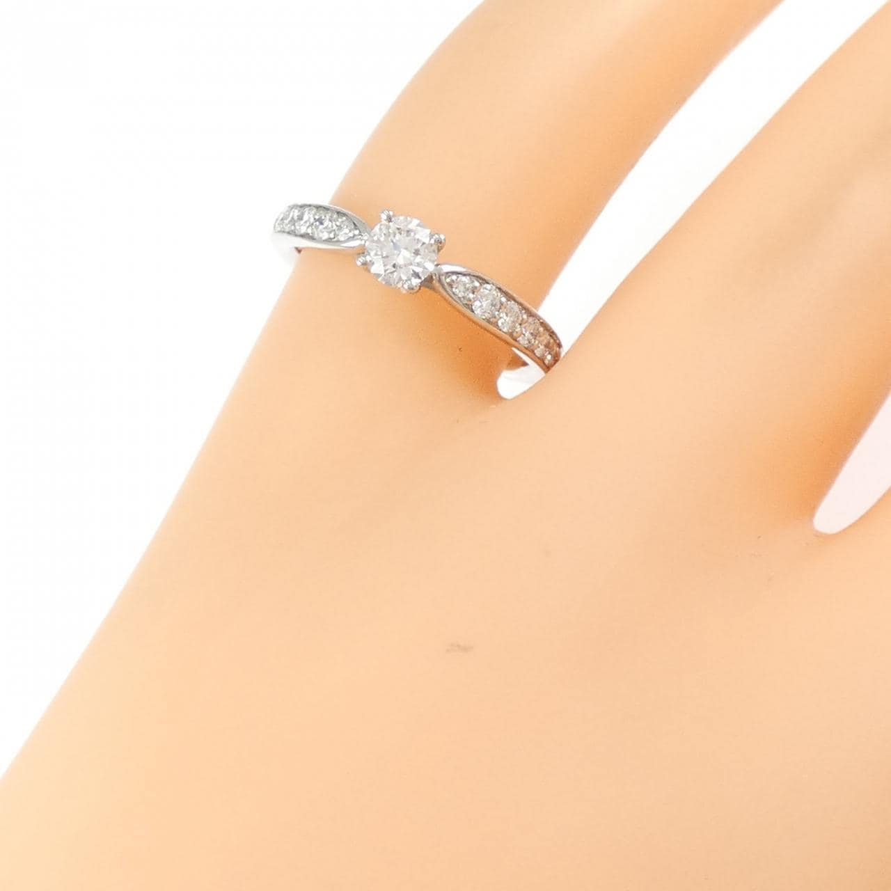 ティファニー ハーモニー リング 0.18CT F SI1 3EXT
