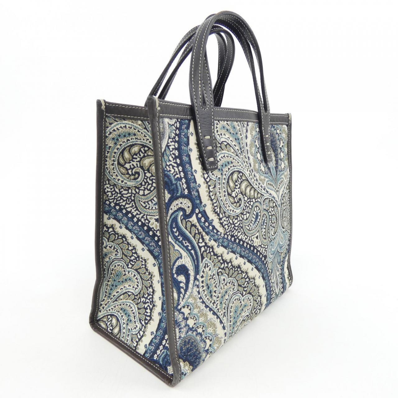 アヴァケーション A VACATION BAG