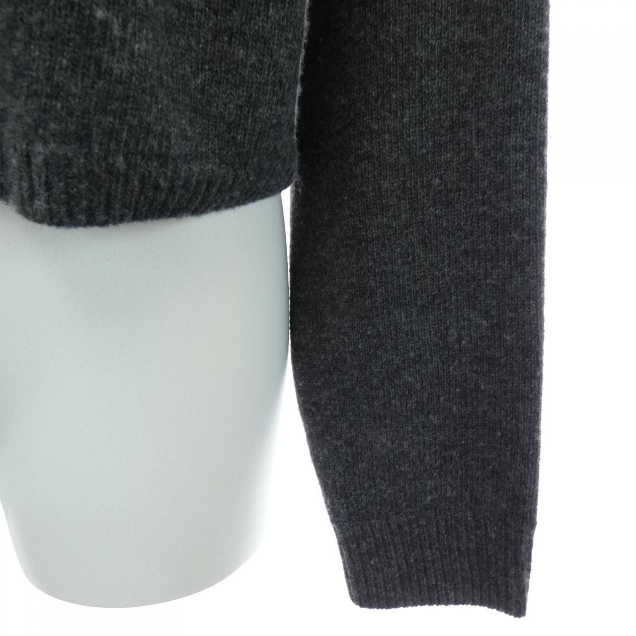 ミュウミュウ MIU MIU MIU MIU ロゴ DNA02T SOOO 13WS カーディガン