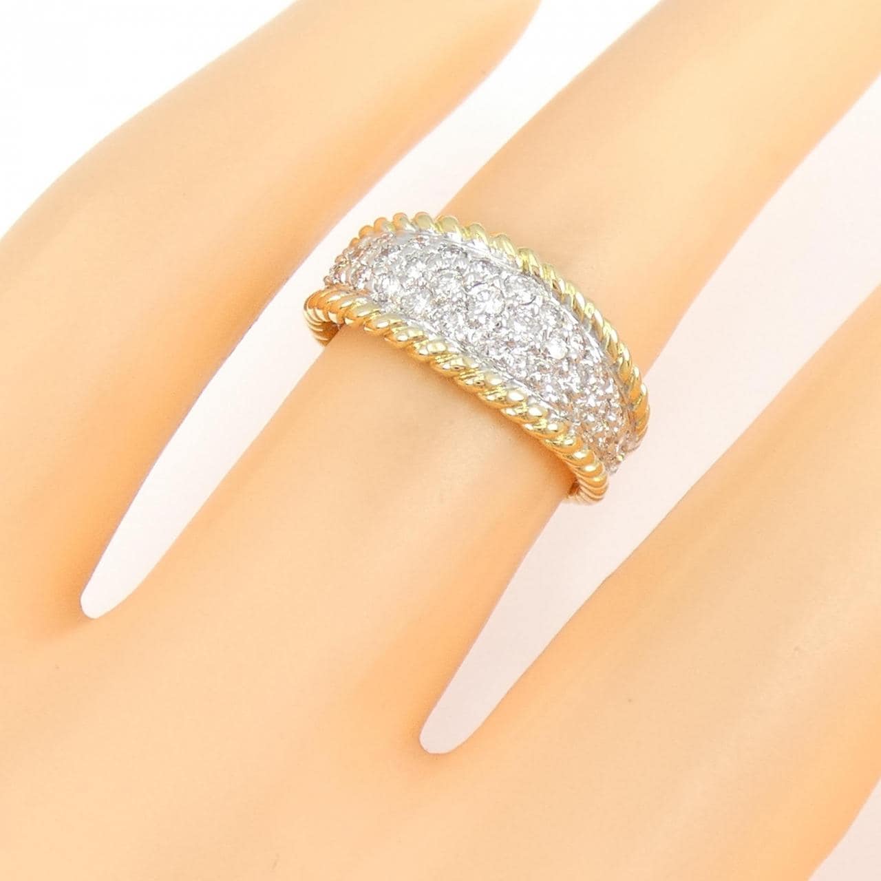 750YG/750WG パヴェ ダイヤモンド リング