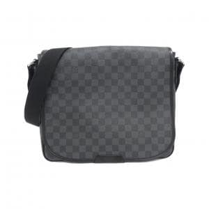 LOUIS VUITTON shoulder bag