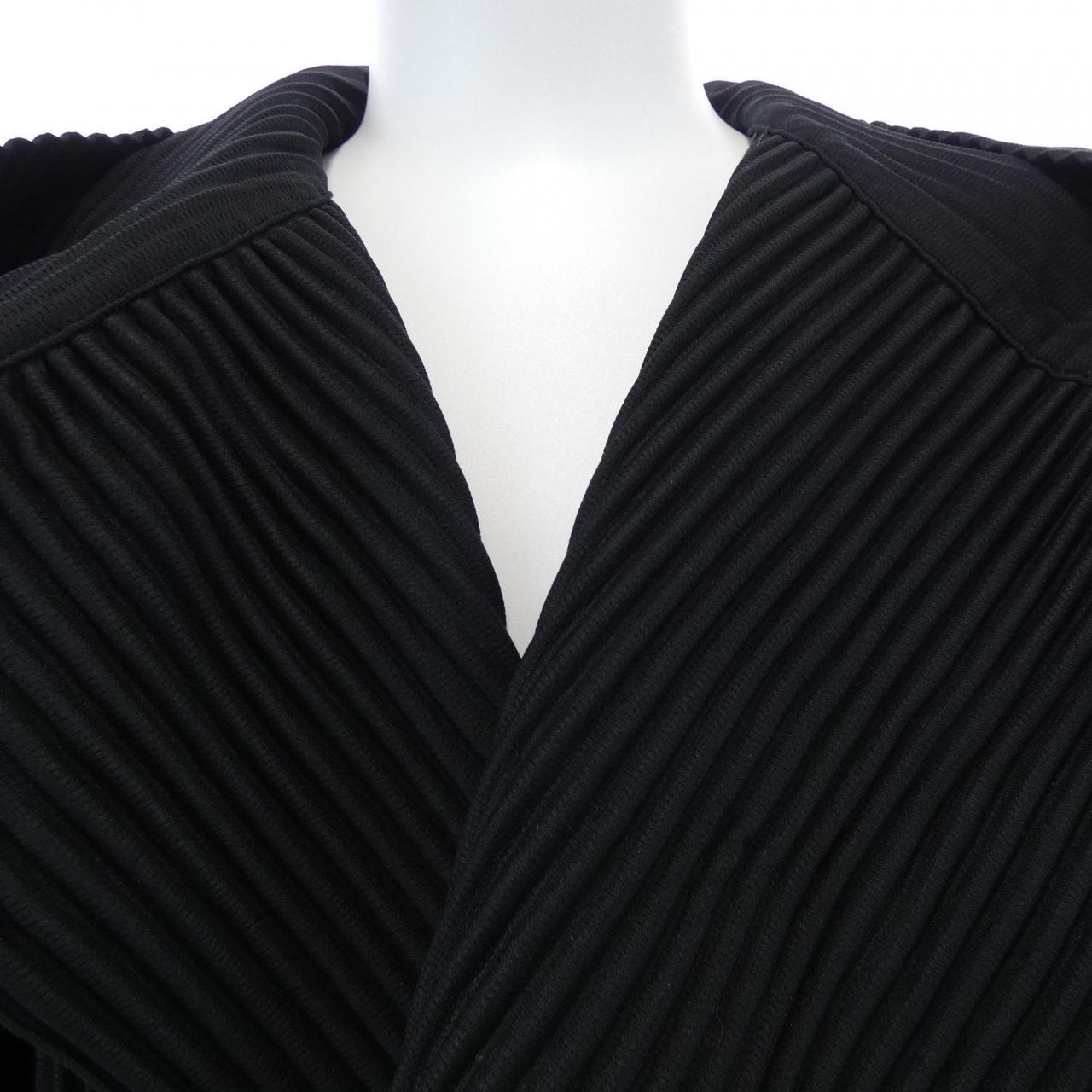 オムプリッセ HOMME PLISSE HP83JL108 ケープ