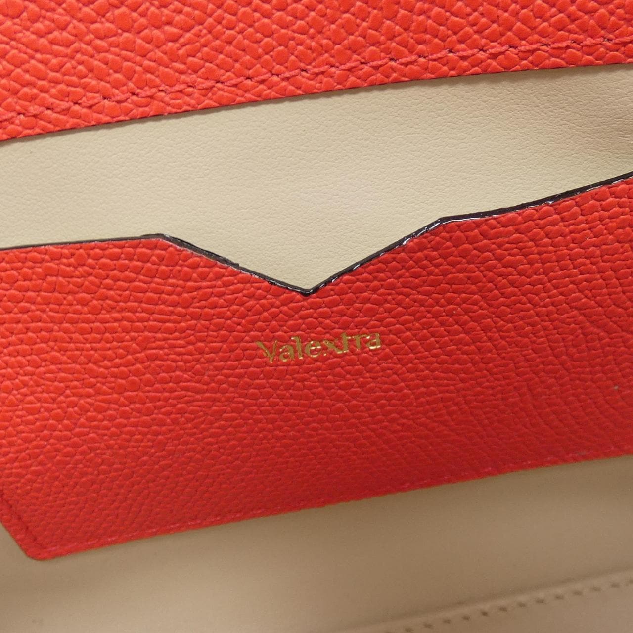 ヴァレクストラ VALEXTRA BAG