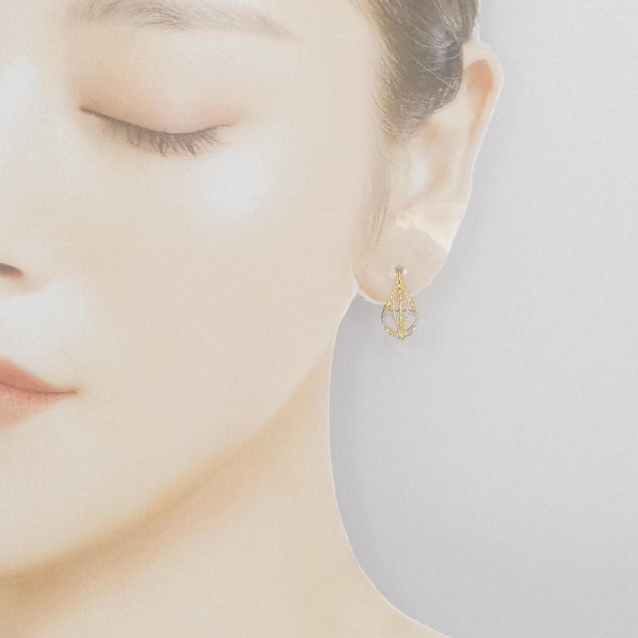 750YG/750WG earrings