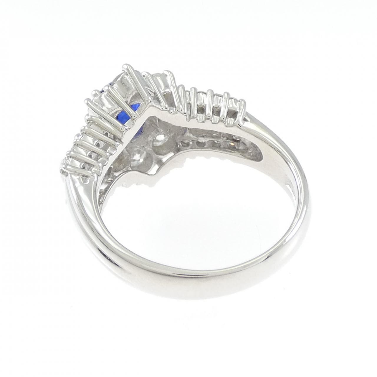PT900 サファイヤ リング 0.81CT