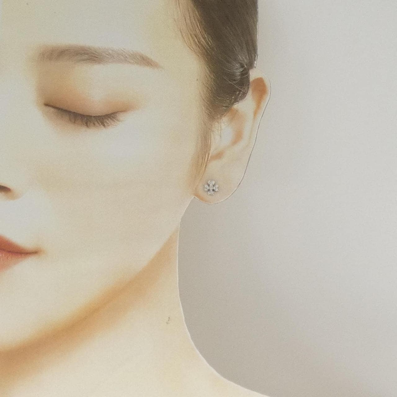 PT900 フラワー ダイヤモンド ピアス