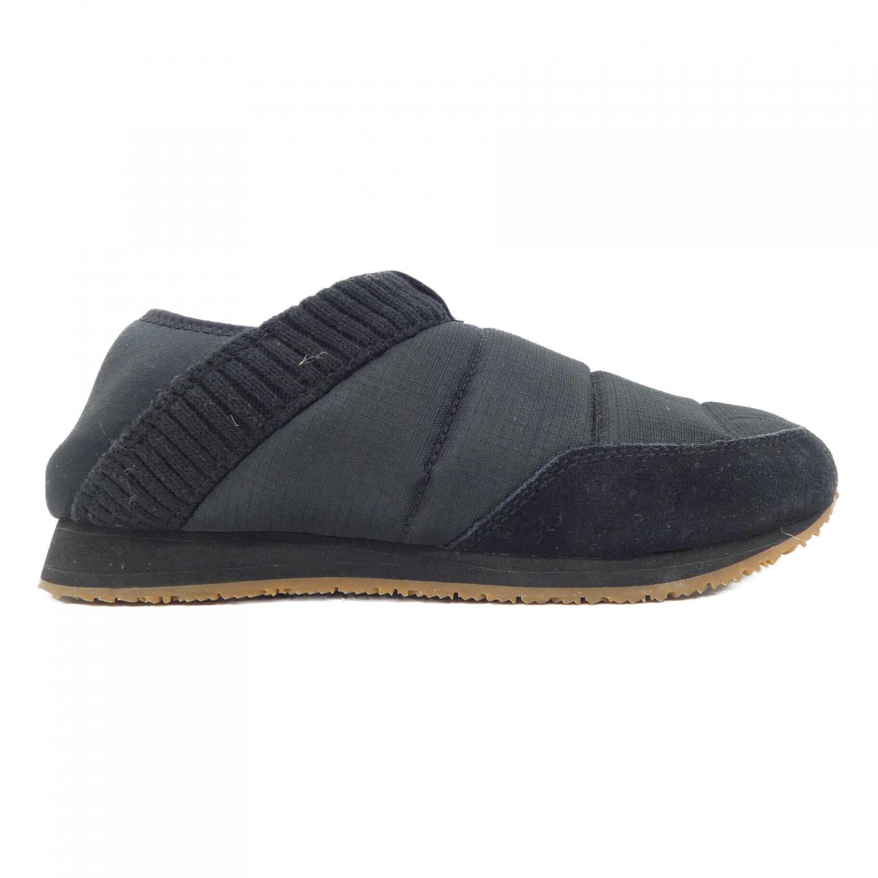 テバ TEVA スニーカー