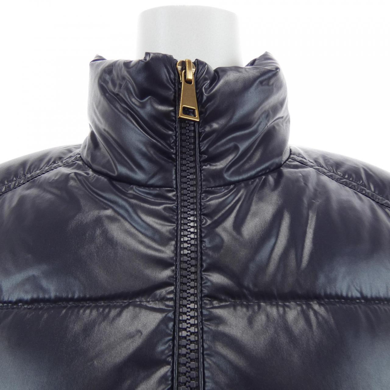 【新品】モンクレール MONCLER 20938G00017 89BG6 ダウンジャケット